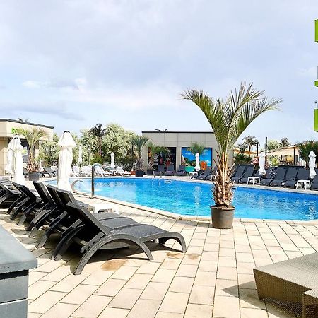 Sophie Apartment Spa N Pool Beach Resort Năvodari 외부 사진