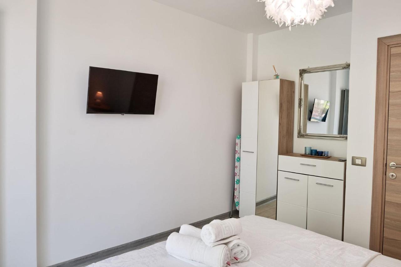 Sophie Apartment Spa N Pool Beach Resort Năvodari 외부 사진