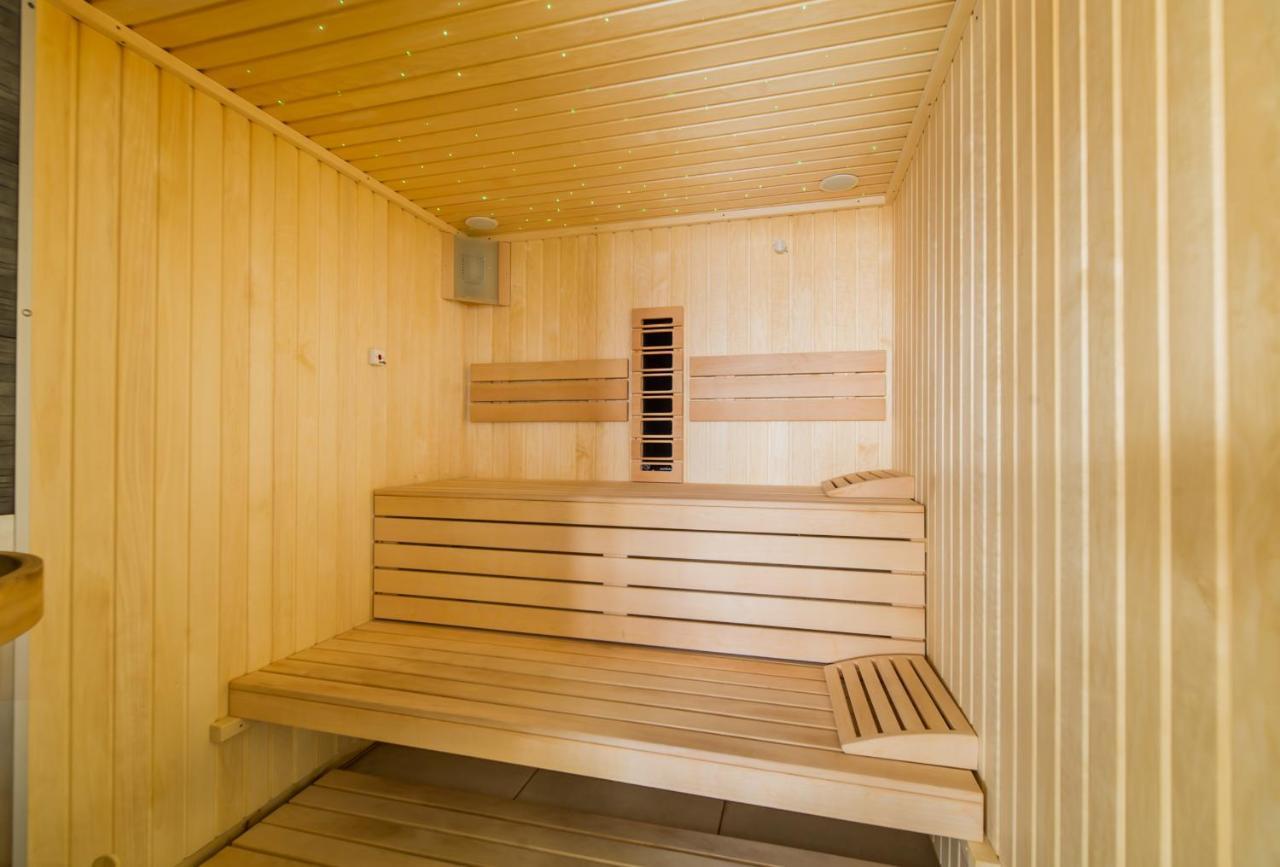 Sophie Apartment Spa N Pool Beach Resort Năvodari 외부 사진