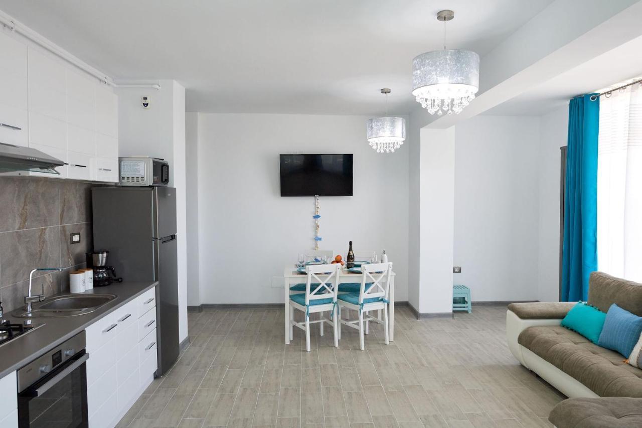 Sophie Apartment Spa N Pool Beach Resort Năvodari 외부 사진