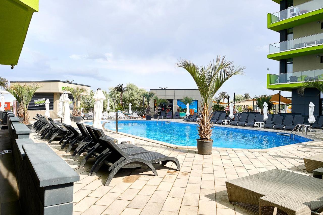 Sophie Apartment Spa N Pool Beach Resort Năvodari 외부 사진